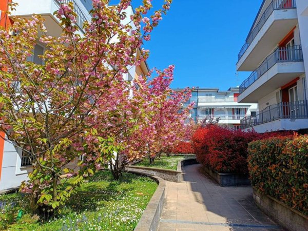 appartamento in vendita a Besana in Brianza