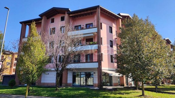 appartamento in vendita a Besana in Brianza