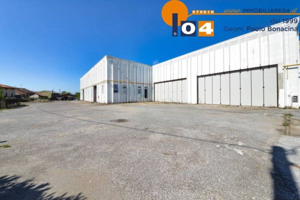 capannone in vendita a Besana in Brianza