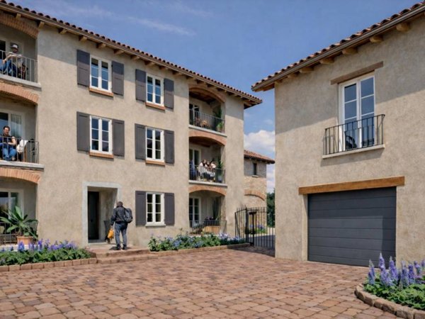 casa indipendente in vendita a Besana in Brianza in zona Villa Raverio