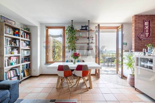 appartamento in vendita a Besana in Brianza in zona Montesiro