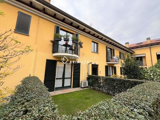 appartamento in vendita a Besana in Brianza