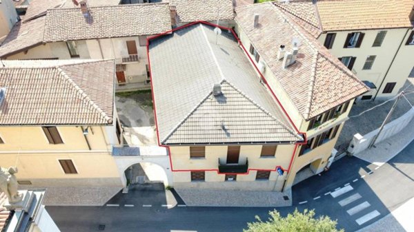 appartamento in vendita a Besana in Brianza in zona Montesiro