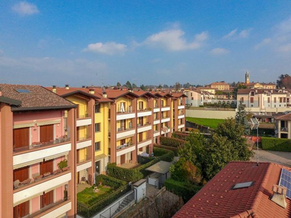 appartamento in vendita a Besana in Brianza