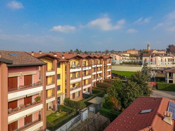 appartamento in vendita a Besana in Brianza