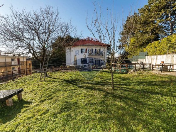 appartamento in vendita a Besana in Brianza