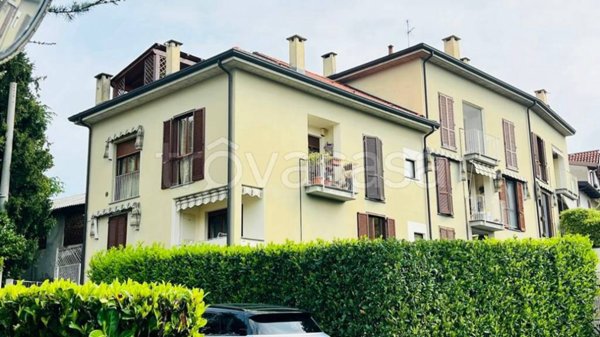 appartamento in vendita a Besana in Brianza