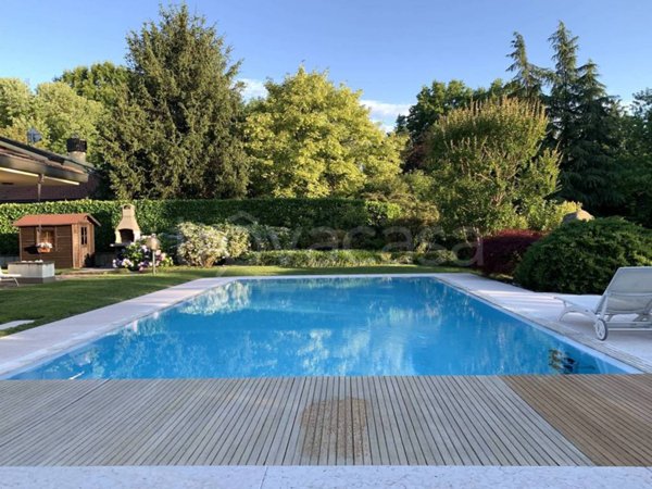 casa indipendente in vendita a Besana in Brianza