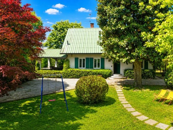 casa indipendente in vendita a Besana in Brianza
