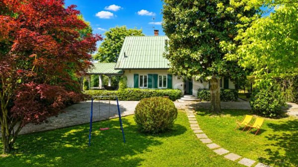 casa indipendente in vendita a Besana in Brianza