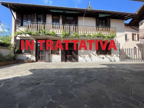casa indipendente in vendita a Besana in Brianza