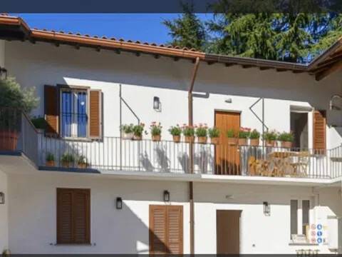 appartamento in vendita a Besana in Brianza in zona Calò