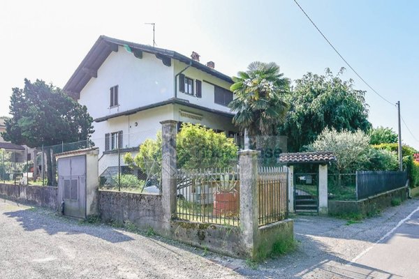 casa indipendente in vendita a Besana in Brianza