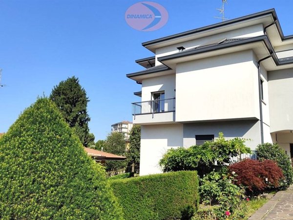 appartamento in vendita a Besana in Brianza