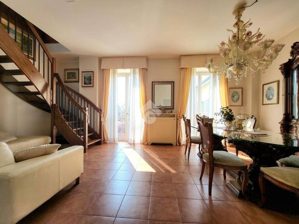 appartamento in vendita a Besana in Brianza