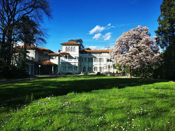 appartamento in vendita a Besana in Brianza in zona Villa Raverio
