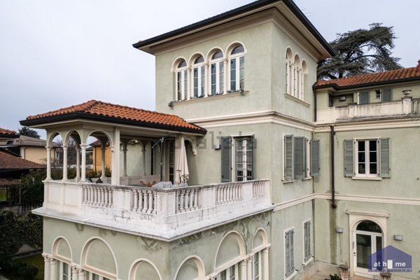 appartamento in vendita a Besana in Brianza in zona Villa Raverio