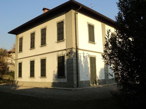 appartamento in vendita a Besana in Brianza