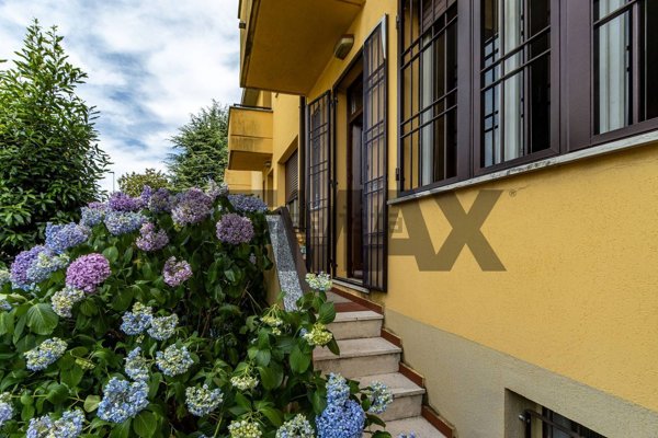 casa indipendente in vendita a Besana in Brianza