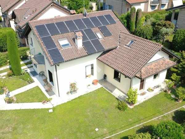 casa indipendente in vendita a Besana in Brianza