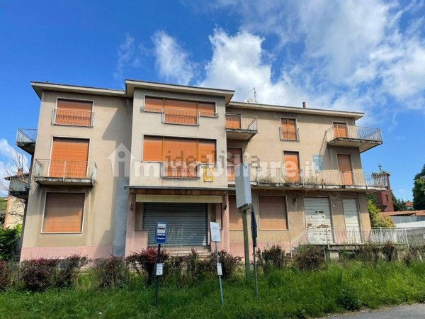 intera palazzina in vendita a Besana in Brianza