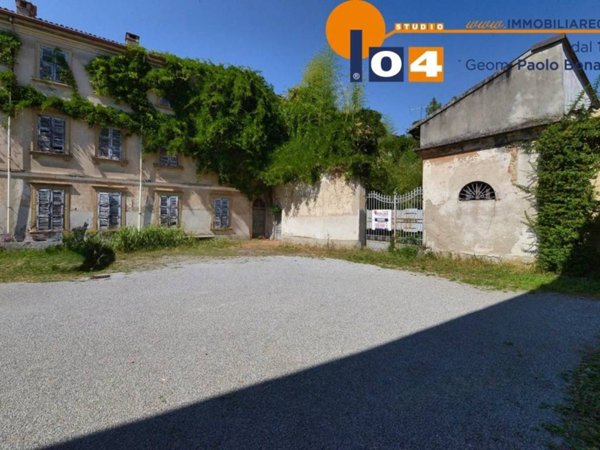 intera palazzina in vendita a Besana in Brianza