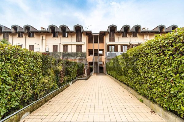 appartamento in vendita a Besana in Brianza
