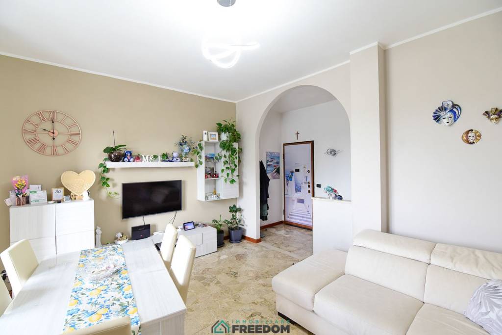 appartamento in vendita a Besana in Brianza