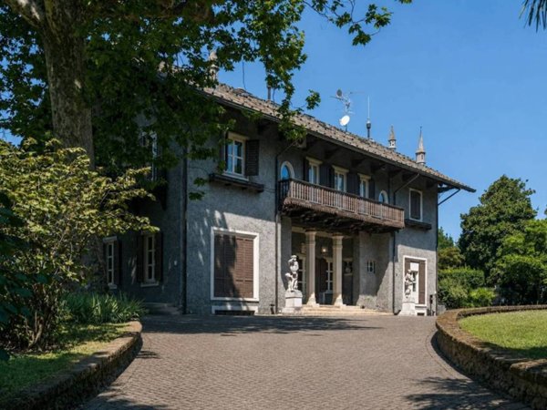 villa in vendita a Besana in Brianza