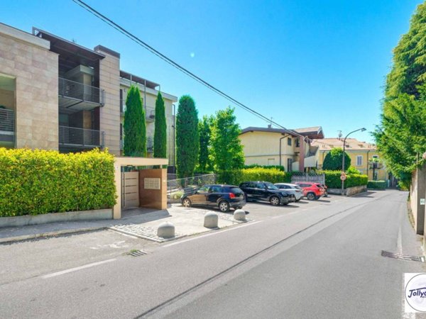 appartamento in vendita a Besana in Brianza