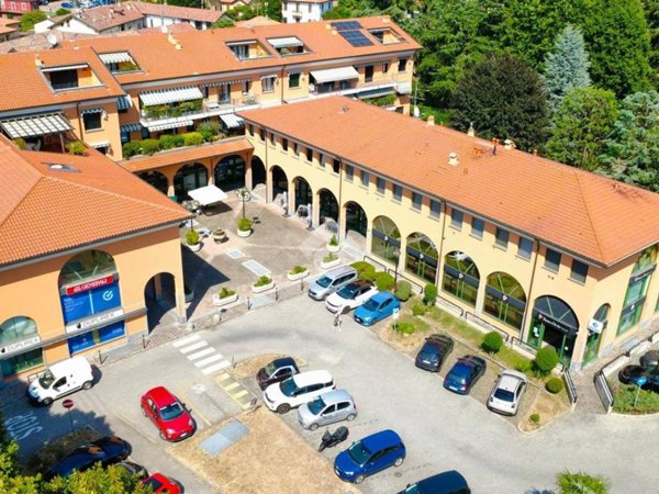 ufficio in vendita a Besana in Brianza