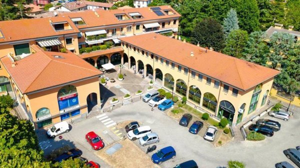 ufficio in vendita a Besana in Brianza
