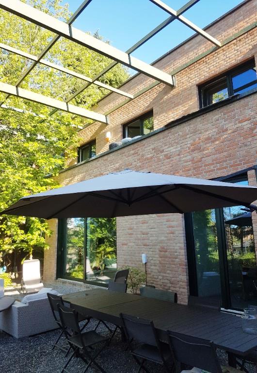 casa indipendente in vendita a Besana in Brianza in zona Montesiro