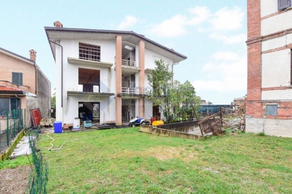 appartamento in vendita a Besana in Brianza