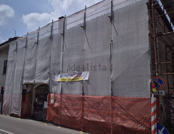 appartamento in vendita a Besana in Brianza in zona Villa Raverio