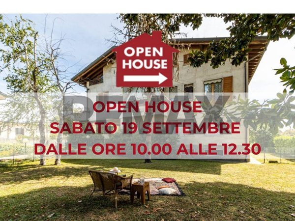 appartamento in vendita a Besana in Brianza in zona Villa Raverio