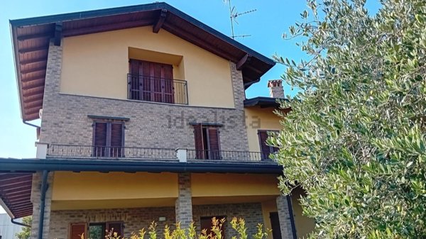 casa indipendente in vendita a Besana in Brianza
