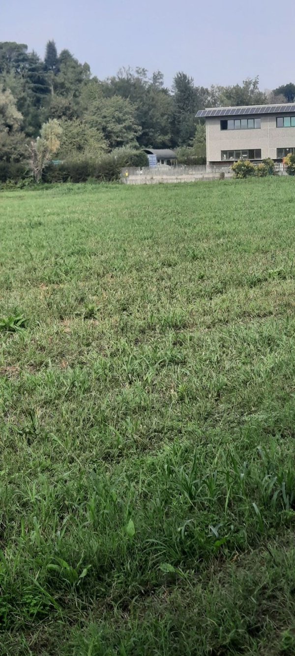 terreno in vendita a Besana in Brianza