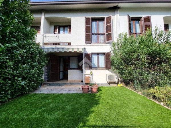 casa indipendente in vendita a Besana in Brianza