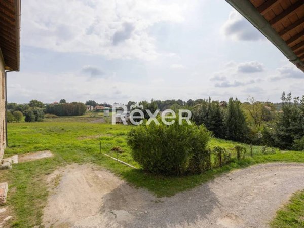 casa indipendente in vendita a Besana in Brianza in zona Villa Raverio