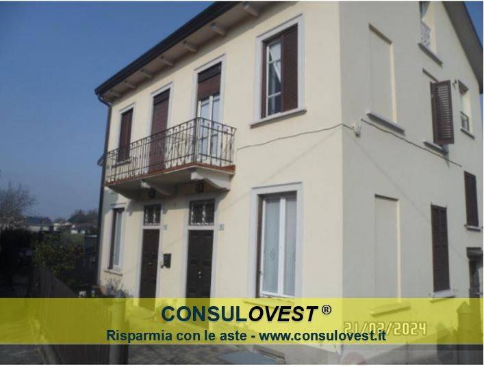 appartamento in vendita a Besana in Brianza