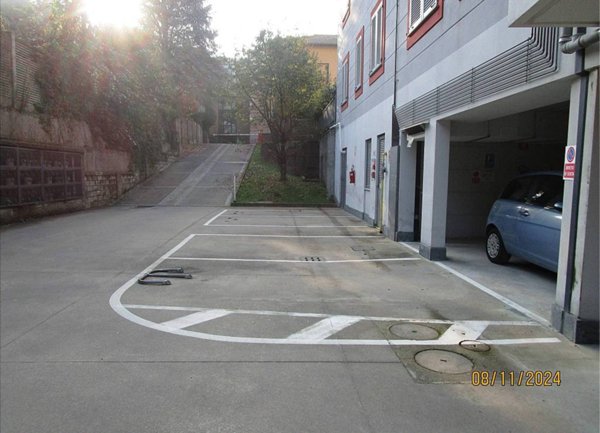 ufficio in vendita a Besana in Brianza