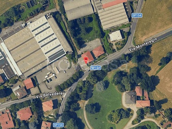 locale commerciale in vendita a Besana in Brianza in zona Montesiro