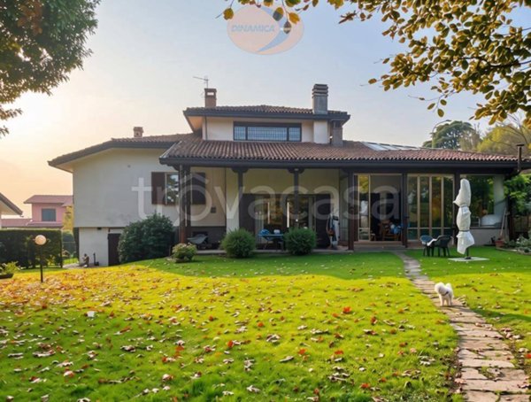 casa indipendente in vendita a Besana in Brianza