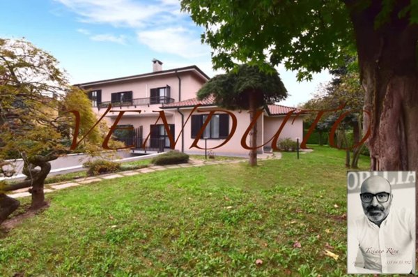 casa indipendente in vendita a Biassono