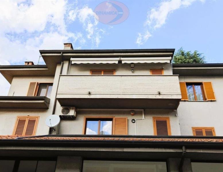 appartamento in vendita a Biassono