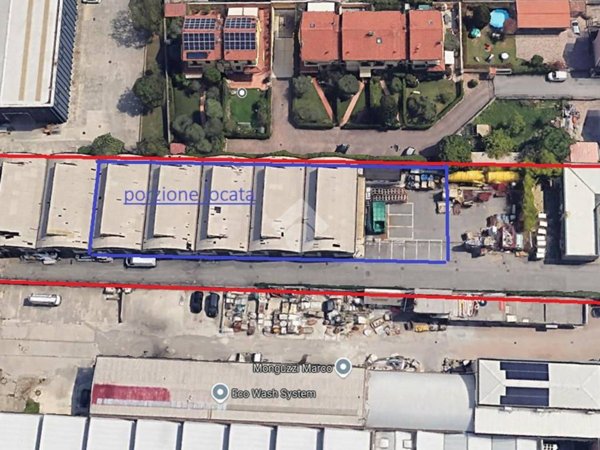 locale commerciale in vendita a Biassono