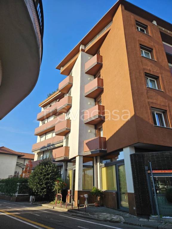 appartamento in vendita a Biassono