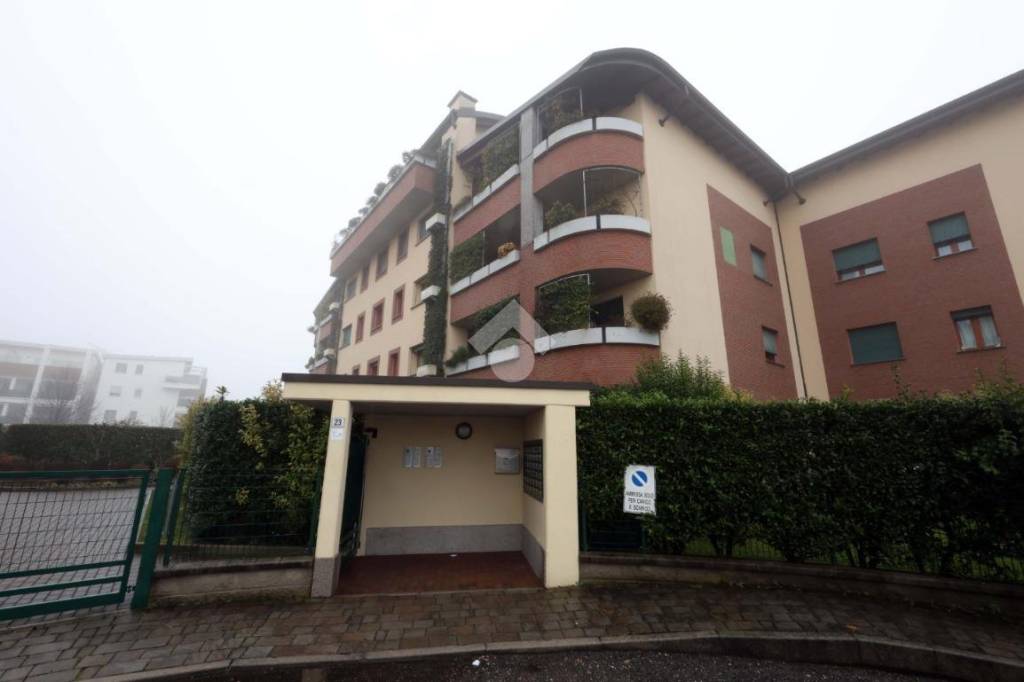 appartamento in vendita a Biassono
