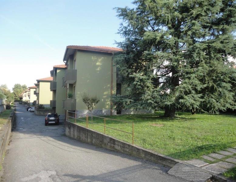 appartamento in vendita a Biassono